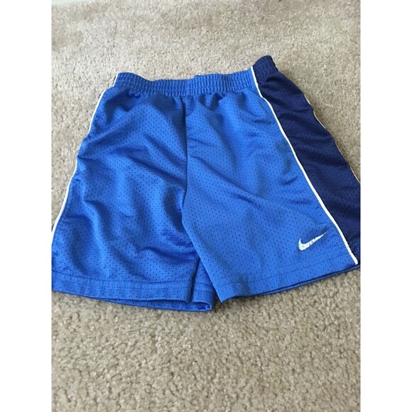 Nike Boys Athletic Shorts Basketball Size 5 or 6 Multi-Color - Picture 1 of 9
